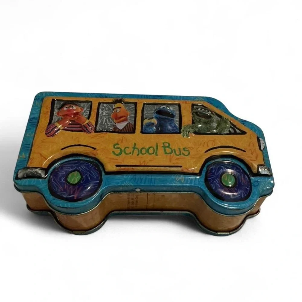 Vintage Sesame Workshop School Bus Lunch Box Kids OS Yellow Good‎ 2002 Elmo Tin